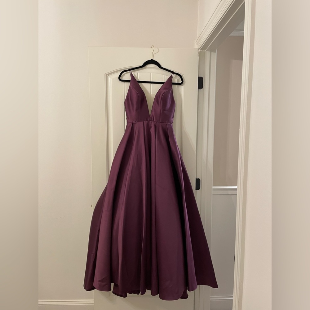 purple/violet prom dress!